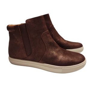 Gentle Souls by Kenneth Cole Carter Sneaker